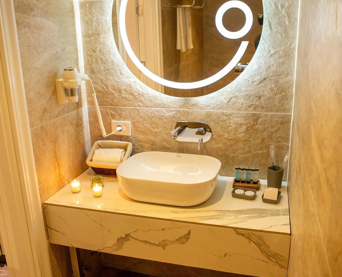 Parkway Inn Hotel And Spa Baku 4*,  Azerbaijan
