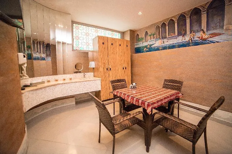 Parkway Inn Hotel And Spa Baku 4*,
